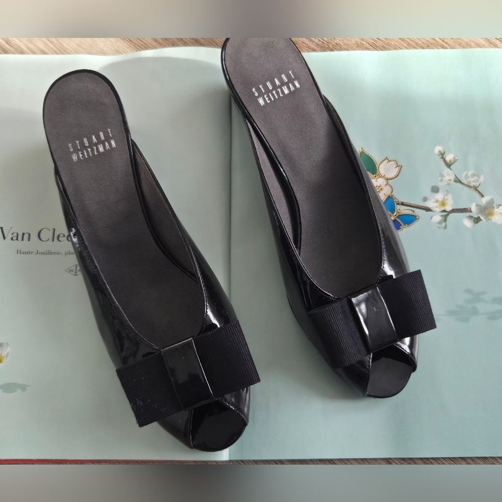 Stuart Weitzman Patent Leather SlidesBlack